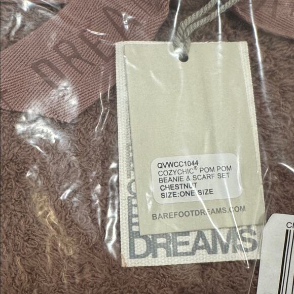 Barefoot Dreams Heather Chestnut CozyChic Pom Pom Beanie & Scarf Set NWT - Picture 5 of 5